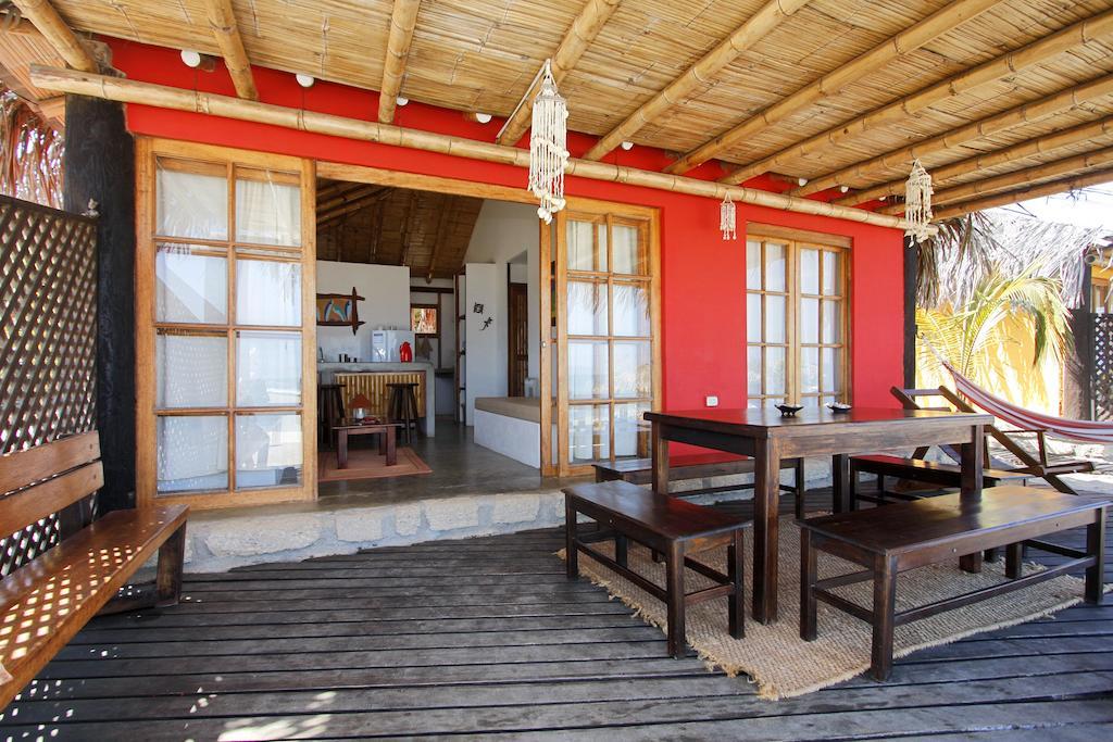 Hoja De Palma Bungalows Canoas de Punta Sal Exteriör bild