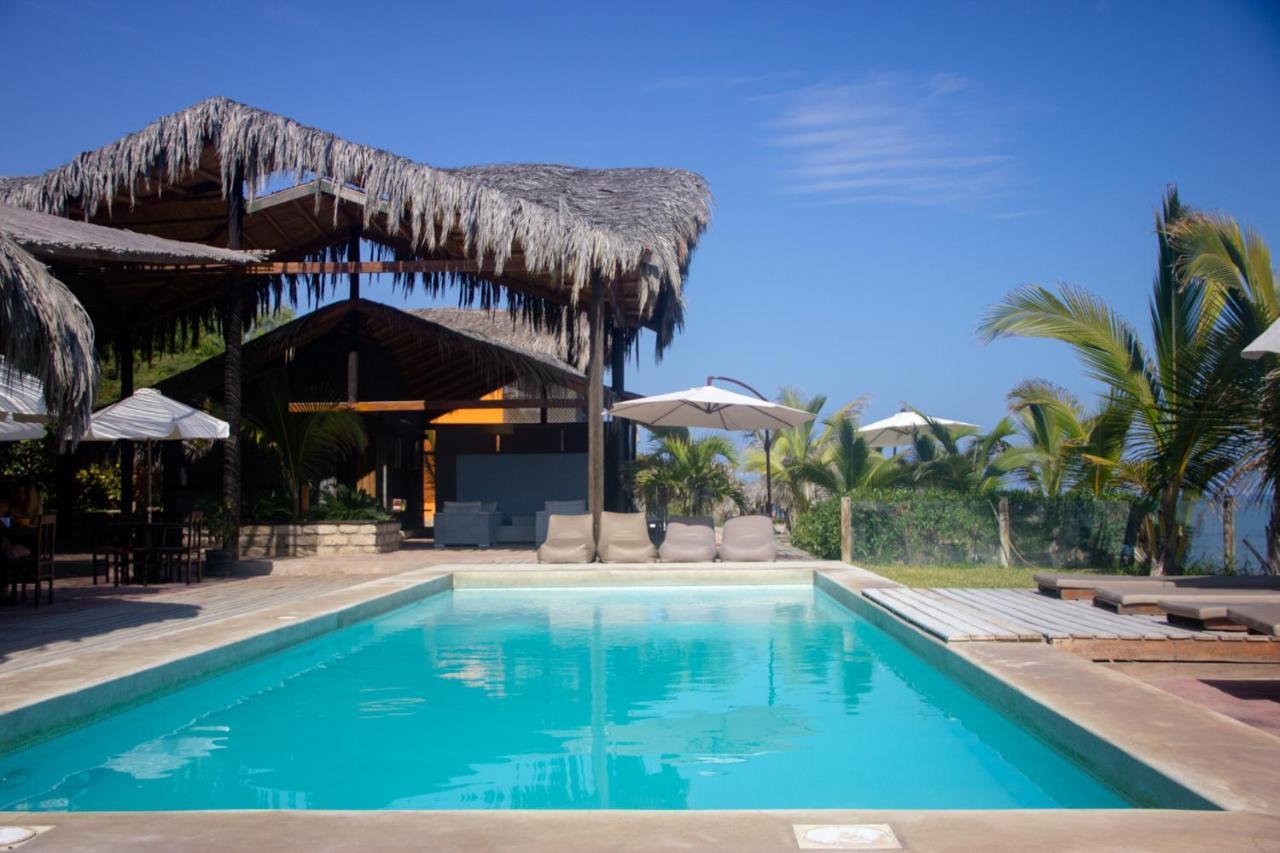 Hoja De Palma Bungalows Canoas de Punta Sal Exteriör bild