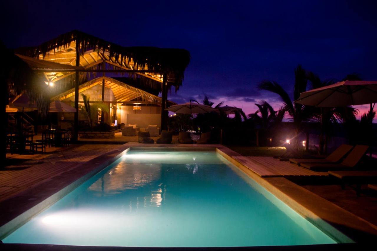 Hoja De Palma Bungalows Canoas de Punta Sal Exteriör bild